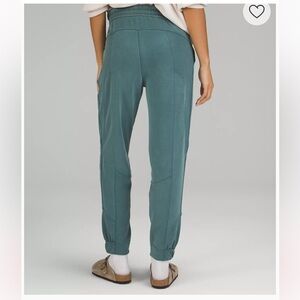 Lululemon Brushed Softstreme Ribbed High-rise Jogger